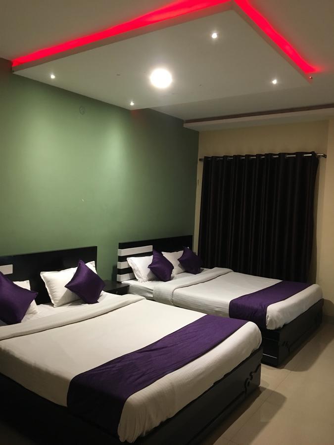 Hotel Time Palace Утакаманд Экстерьер фото